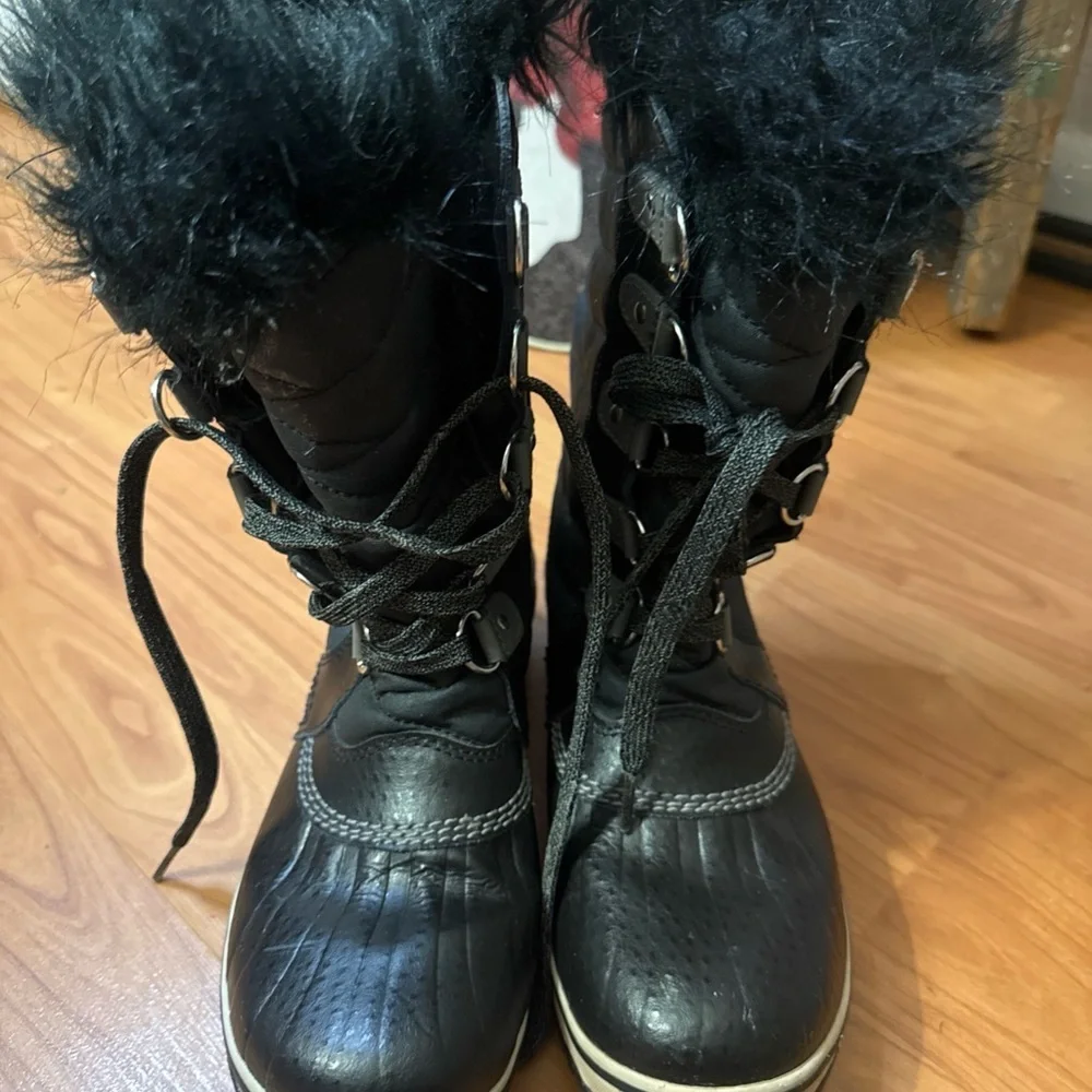 SOREL Womens Size 6 Black Tofino II Waterproof Winter Boots Faux Fur Trim